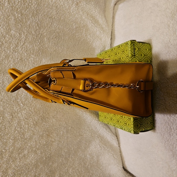 Michael Kors Large Hamilton Tote Sunflower W/ Goldtone Hardware Large - Picture 3 of 6